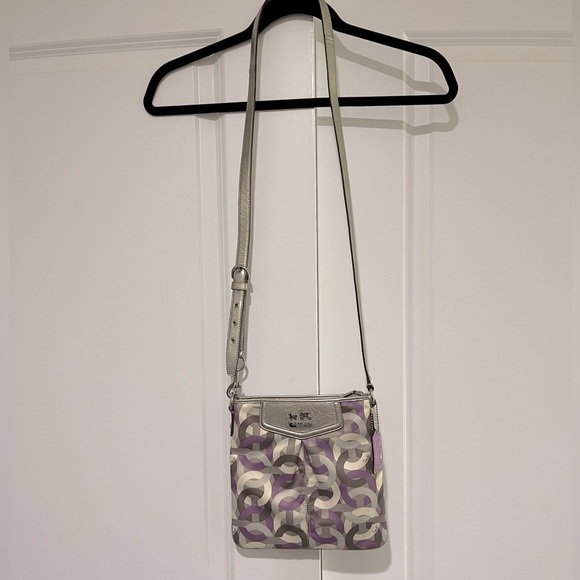 Coach like new Crossbody purse - Picture 2 of 5